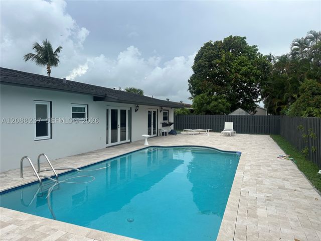 11611 SW 122nd Ave, Miami, FL 33186