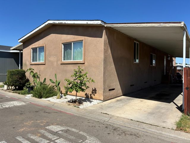 3138 W Dakota Ave Spc 154, Fresno, CA 93722