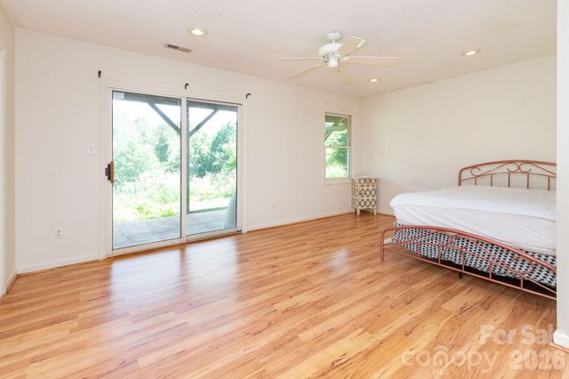 18 Bartlett Road, Weaverville, NC 28787