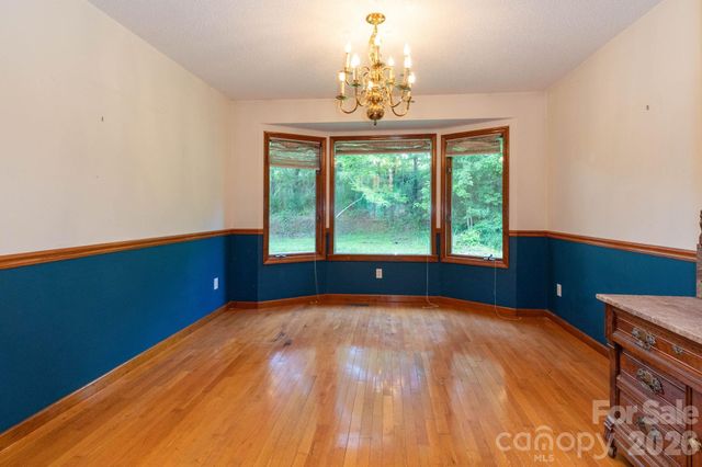 18 Bartlett Road, Weaverville, NC 28787