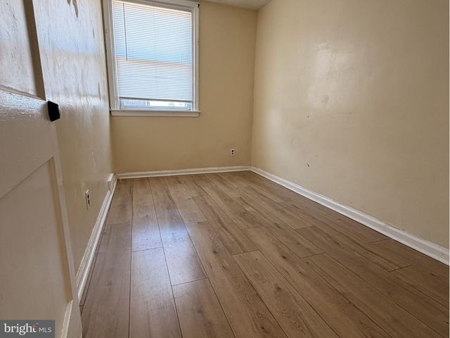 610 LONGSHORE AVE, Philadelphia, PA 19111