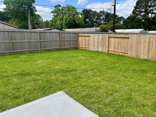 954 Redinger Ridge Drive, Houston, TX 77336