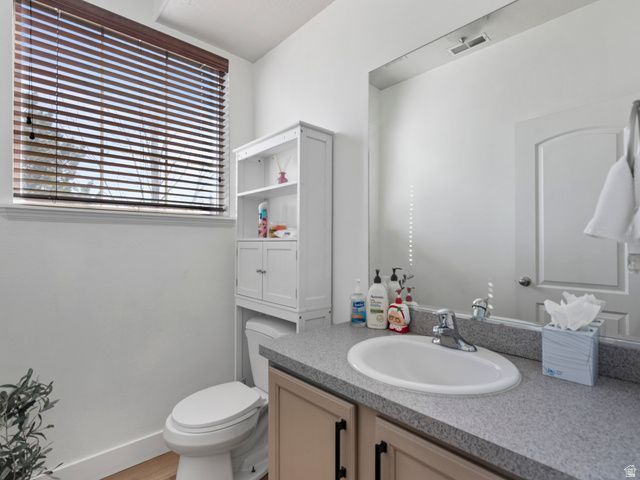 273 E SUNSHINE DR, Saratoga Springs, UT 84045