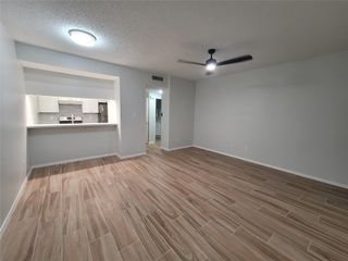7093 N Holiday Drive, Galveston, TX 77550