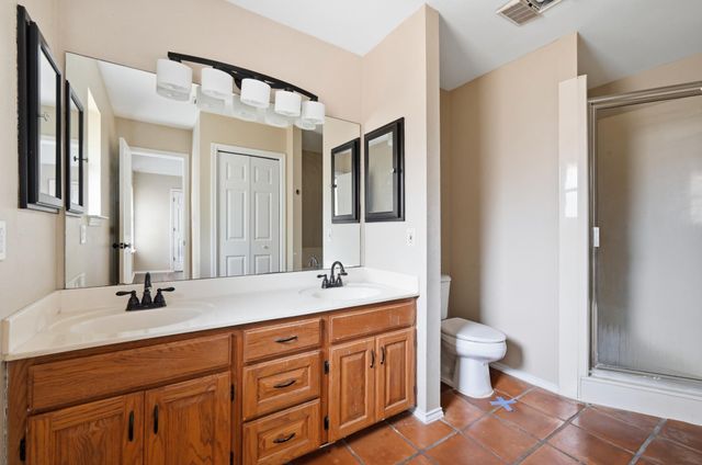 1068 Memorial CIR, New Braunfels, TX 78130
