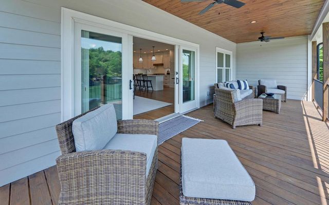 776 N Main Street, Hiawassee, GA 30546