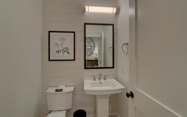 776 N Main Street, Hiawassee, GA 30546