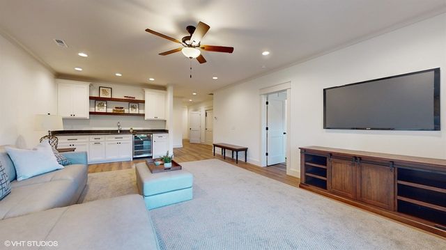 776 N Main Street, Hiawassee, GA 30546