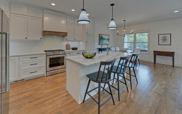 776 N Main Street, Hiawassee, GA 30546