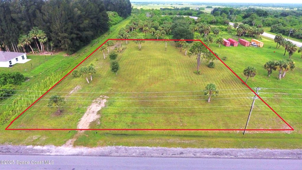 2288 Madden Avenue SW, Palm Bay, FL 32908