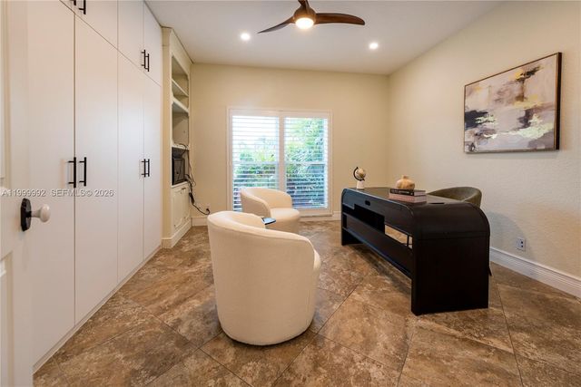 16751 Waters Edge Dr, Weston, FL 33326