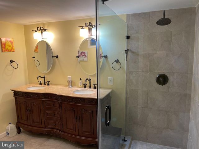 15 CHESTNUT ST, Princeton, NJ 08540