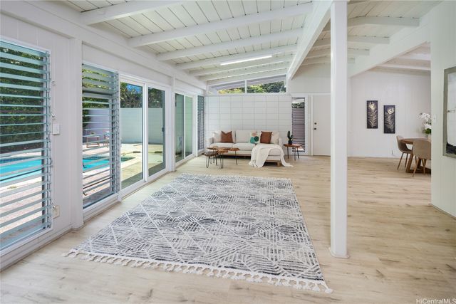 316 Mamaki Street, Honolulu, HI 96821