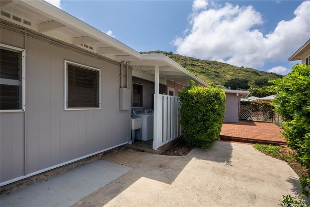 316 Mamaki Street, Honolulu, HI 96821