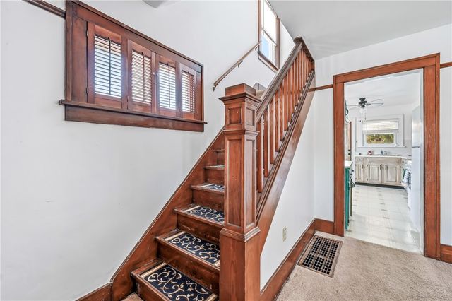 486 Tamplin St, Sharon, PA 16146