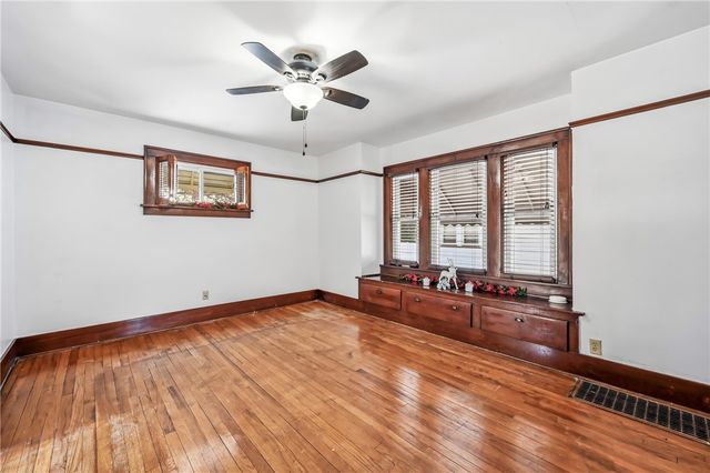 486 Tamplin St, Sharon, PA 16146