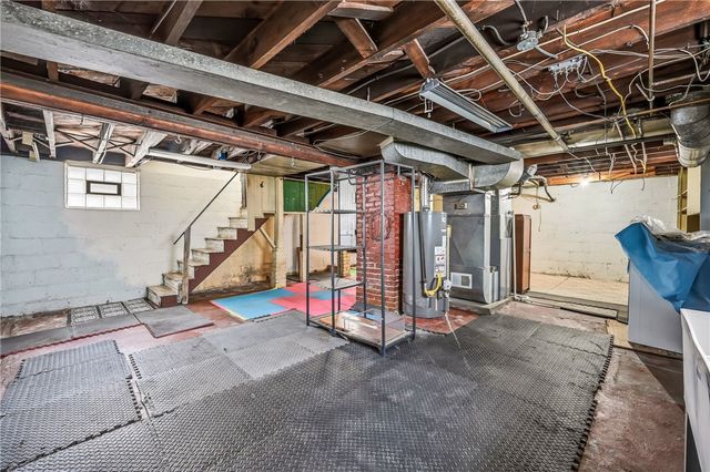 486 Tamplin St, Sharon, PA 16146