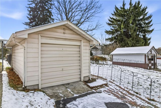 486 Tamplin St, Sharon, PA 16146