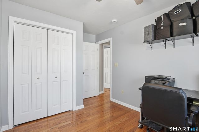 17 Vine Street, Putnam, CT 06260