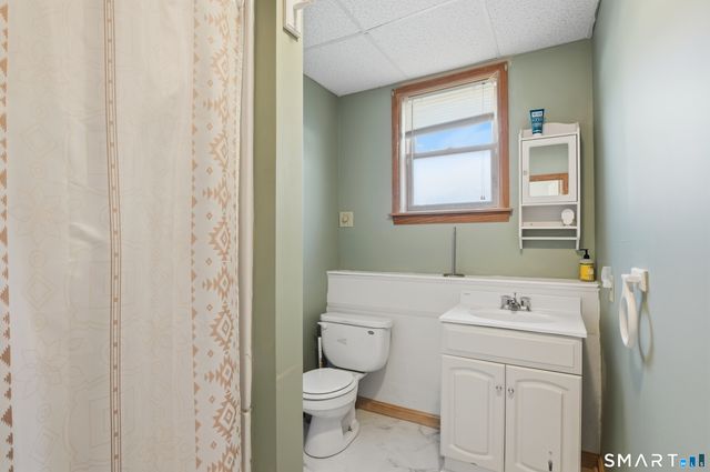 17 Vine Street, Putnam, CT 06260