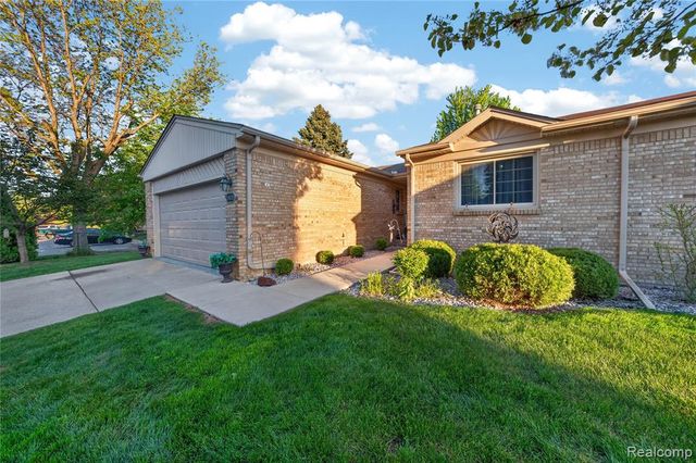 15570 Mary Court, Clinton Township, MI 48038