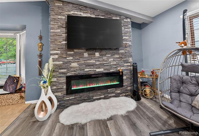 15570 Mary Court, Clinton Township, MI 48038