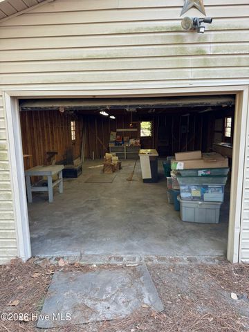 1205 Rollins Avenue, Hamlet, NC 28345