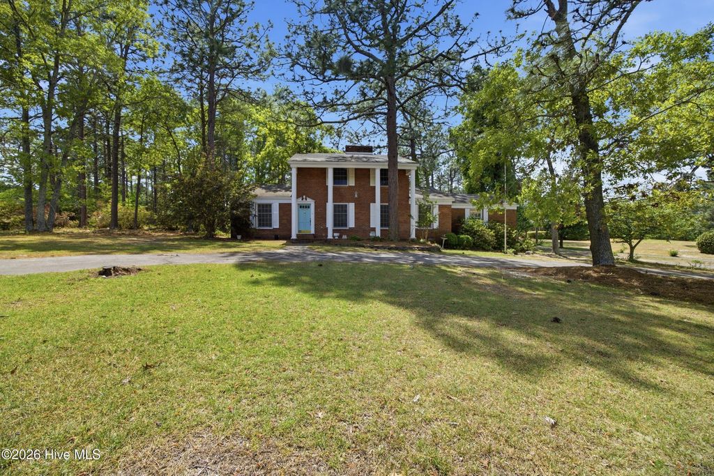 1205 Rollins Avenue, Hamlet, NC 28345