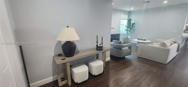 833 Vista Meadows Dr, Weston, FL 33327