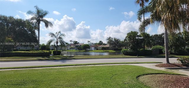 833 Vista Meadows Dr, Weston, FL 33327