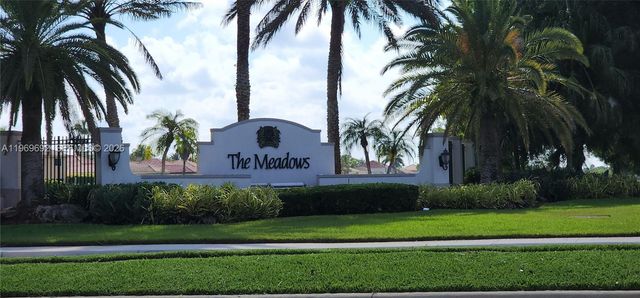 833 Vista Meadows Dr, Weston, FL 33327