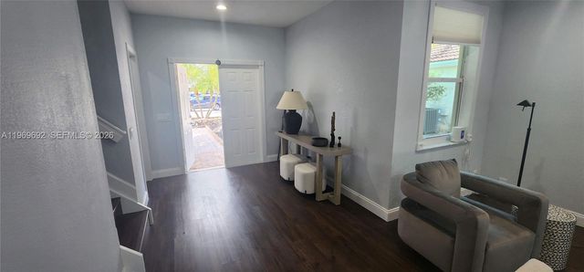 833 Vista Meadows Dr, Weston, FL 33327