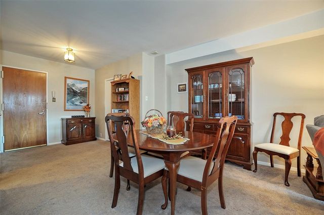 320 Fort Duquesne Blvd 8M, Downtown Pgh, PA 15222