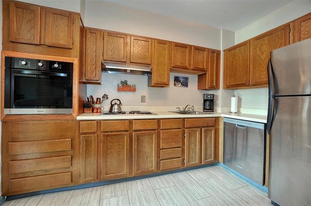 320 Fort Duquesne Blvd 8M, Downtown Pgh, PA 15222