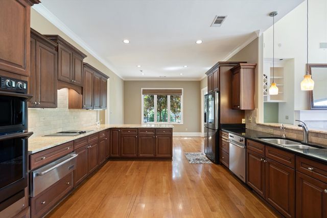 2060 N ARDEN LANDING CV, Germantown, TN 38139