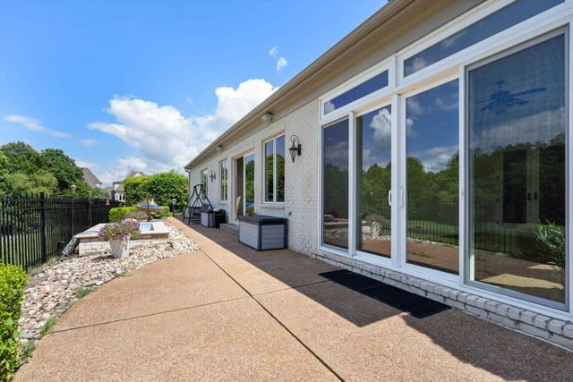 2060 N ARDEN LANDING CV, Germantown, TN 38139