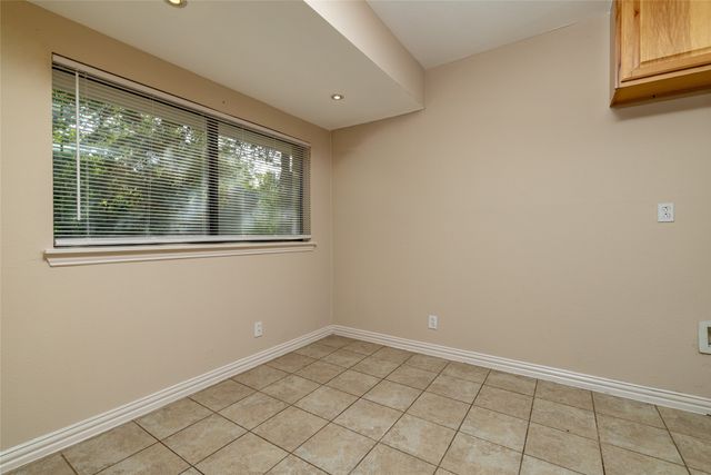 2906 Harvard Street N, Irving, TX 75062