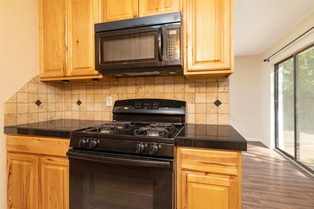2906 Harvard Street N, Irving, TX 75062