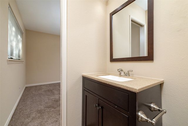 2906 Harvard Street N, Irving, TX 75062