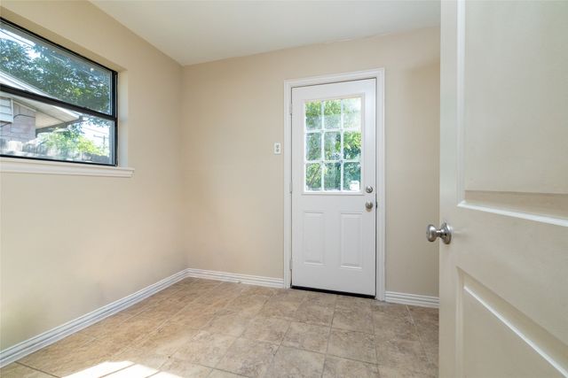 2906 Harvard Street N, Irving, TX 75062