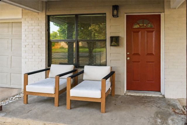 2906 Harvard Street N, Irving, TX 75062