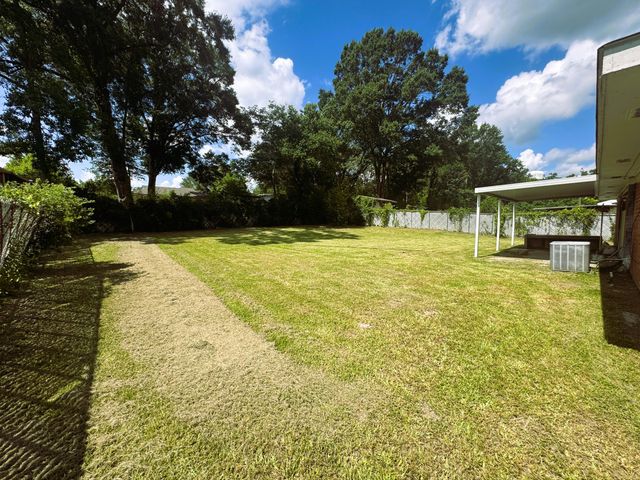 115 Nelda Dr, Leesville, LA 71446