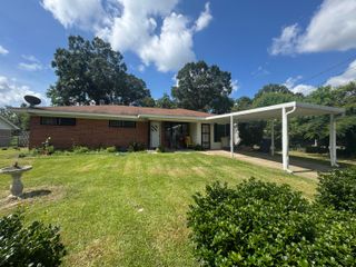 115 Nelda Dr, Leesville, LA 71446