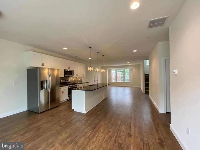 23 CHURCH ST, Chalfont, PA 18914