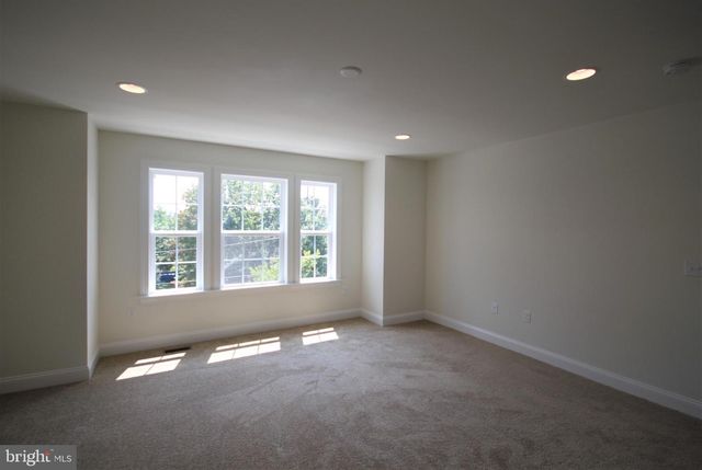 23 CHURCH ST, Chalfont, PA 18914