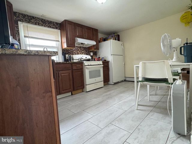 101 ELMHURST AVE, Iselin, NJ 08830