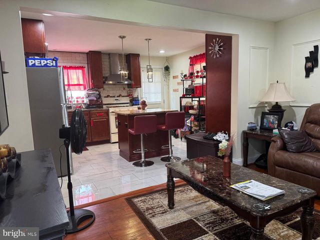 101 ELMHURST AVE, Iselin, NJ 08830