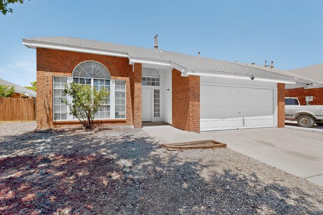 19 Buckbrush Place, Los Lunas, NM 87031