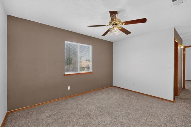 19 Buckbrush Place, Los Lunas, NM 87031