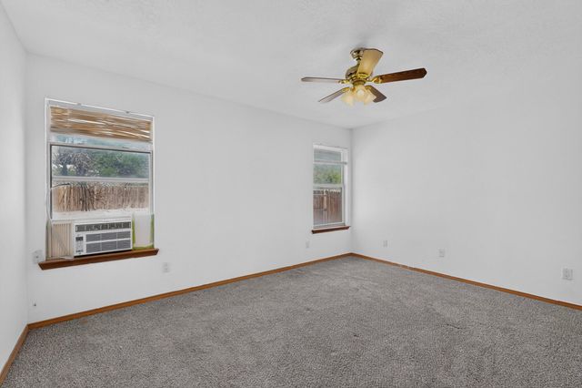 19 Buckbrush Place, Los Lunas, NM 87031